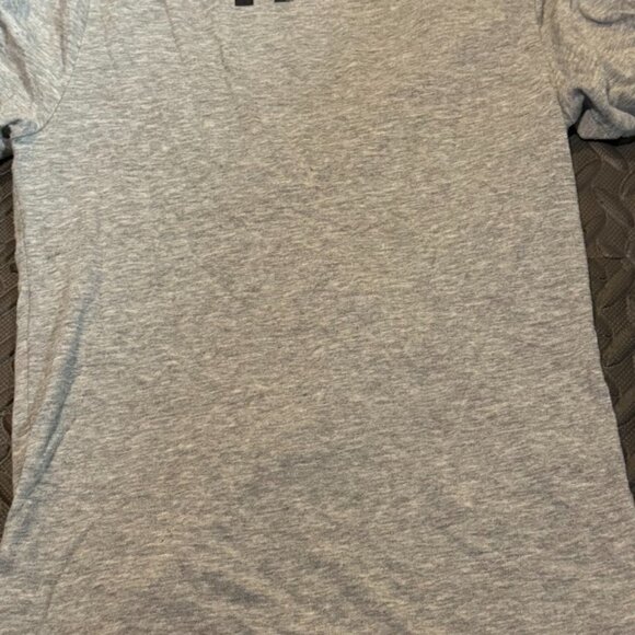 PINK- Iowa Hawkeyes XS T-Shirt - Picture 4 of 4